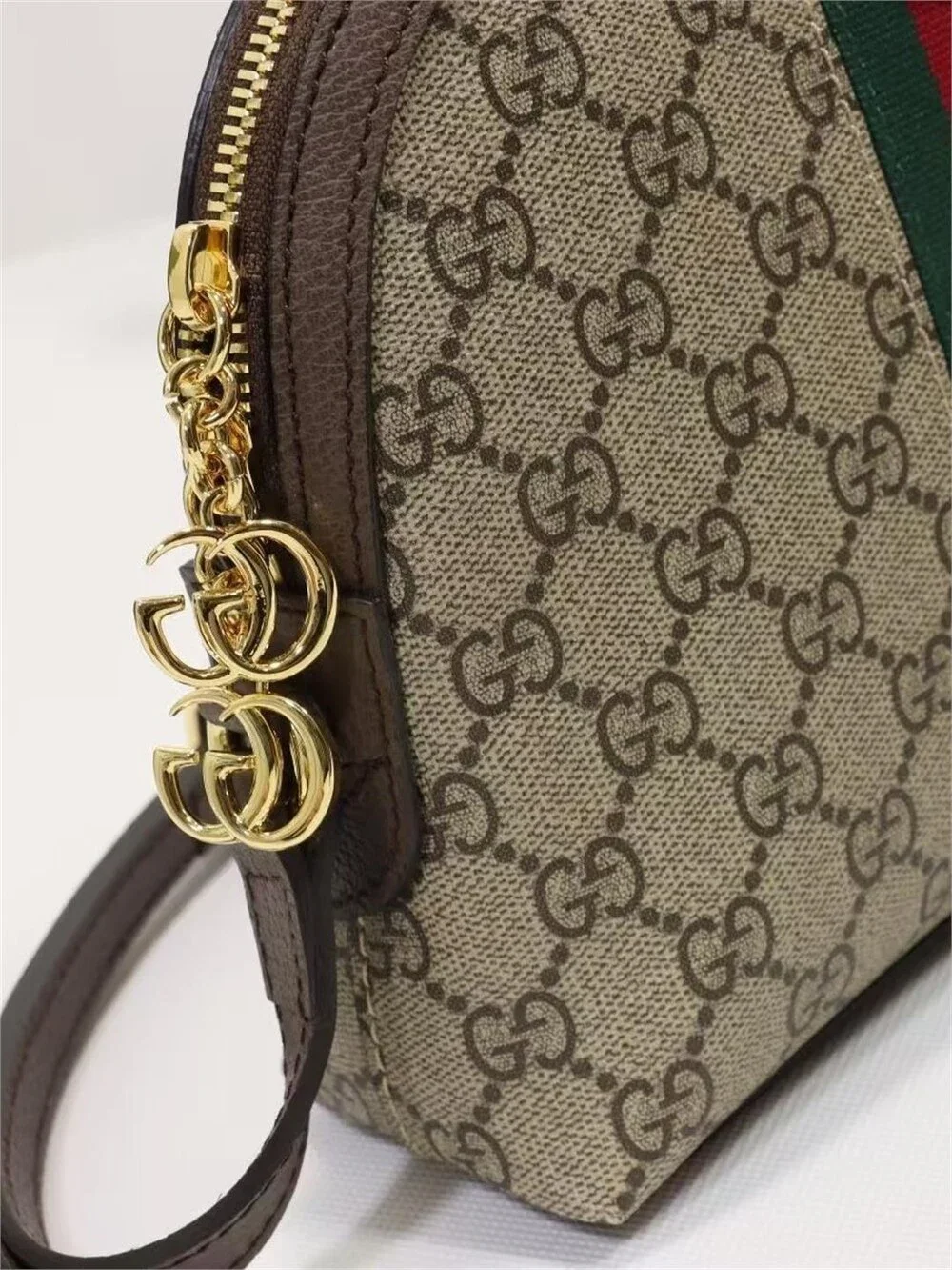 Gucci Ophidia GG Supreme Small Shoulder Bag